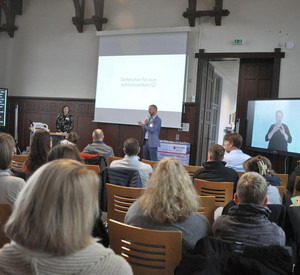 Förderschulkonrektor Bernd Günter und Lena Stöppler